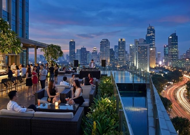 5 Rooftop Bar dengan View Pencakar Langit Terbaik di Jakarta